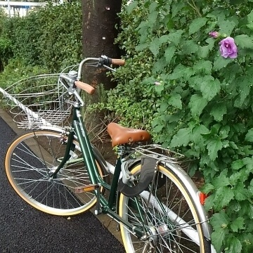 雨の日の自転車で顔・体・足が濡れない方法は？ママ向けから子ども向けアイテムまでおすすめ品も紹介