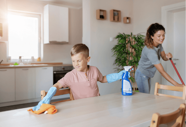 「お手伝い」は成長のチャンス！子どものやる気を引き出すコツと年齢別ステップ