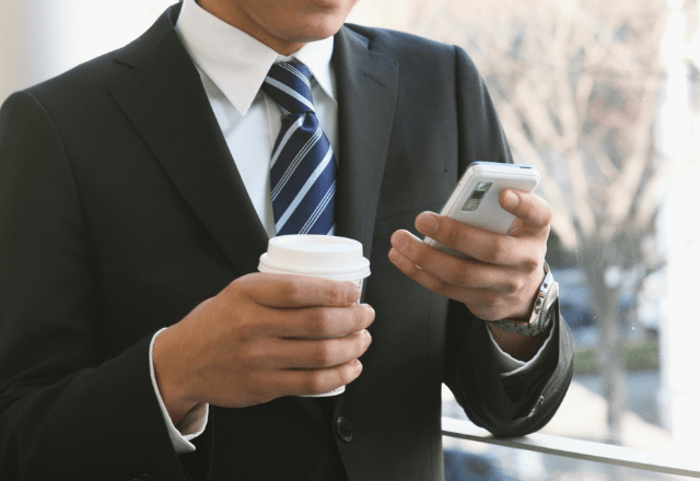 ”初任給50万”を要求する新卒「気分が乗ったら仕事しまーす（笑）」上司「クビで」後日⇒二度と再就職できなくなったワケ…