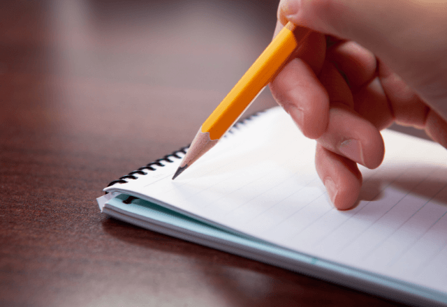 私「メモ取った？」新人「大丈夫です」わかりません連発で即退職⇒返却された【衝撃の置き土産】に「ウソでしょ…」