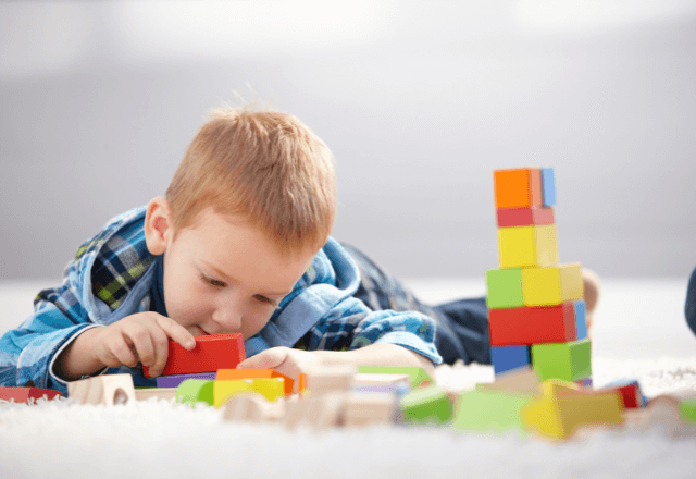 3歳児の成長をサポート！創造性・論理的思考力を伸ばすおもちゃ厳選