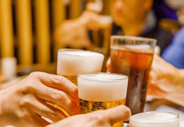 職場の飲み会で…『連絡取ってる女、こいつ？』突然現れた女性が放った一言。直後⇒“指さした先”に全員絶句…