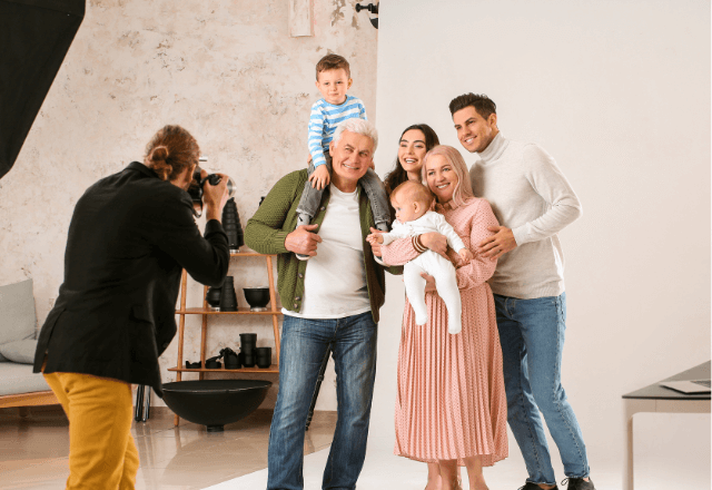 大切な瞬間をカタチに！家族写真のスタジオ選びと服装のヒント