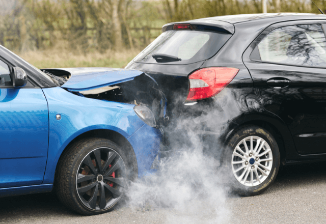 浮気旅行中の妻に…俺「義両親が事故にあった！今すぐ帰ってこい！」しかし⇒妻からの返答は…