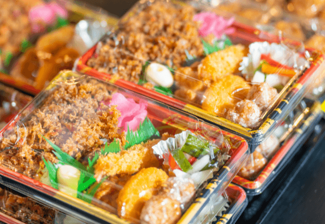 「90人分の弁当やっぱなしで（笑）」当日キャンセルする客。お望み通り“作らなかった“結果⇒勘違いしていた客は青ざめて…