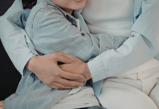 「うちの子、いつまでも甘えん坊」と心配しているあなたへ｜子どもの自立心を育む接し方