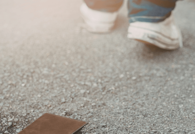 私「財布落としたよ」高校生「マジ感謝です！」数ヶ月後⇒「あの～…！」予想外の再会に感激…