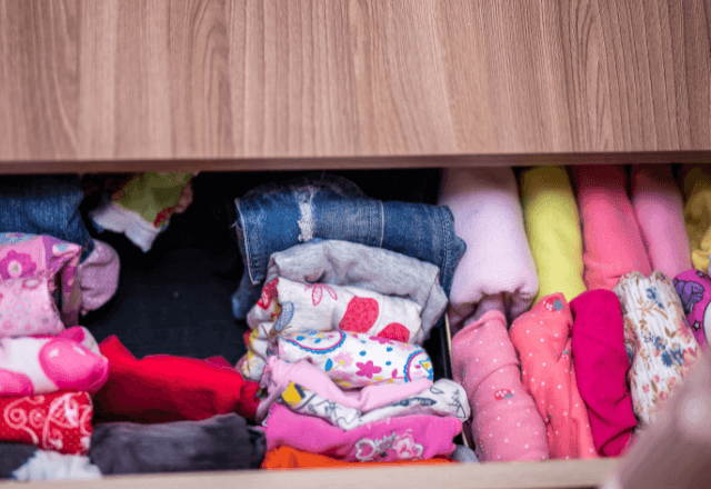 知りたい！子ども服の効率収納術｜自分で選べる工夫とは