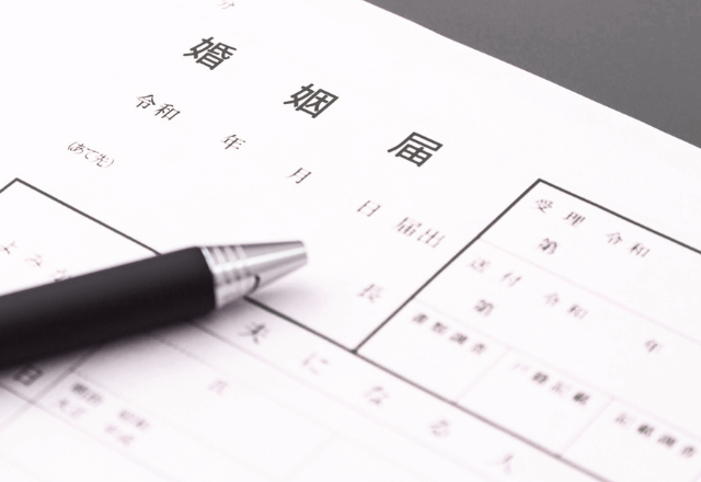 浮気夫「元カノが離婚したから婚約破棄で（笑）」妻「はーい！」⇒妻が”笑顔で”見送った理由…