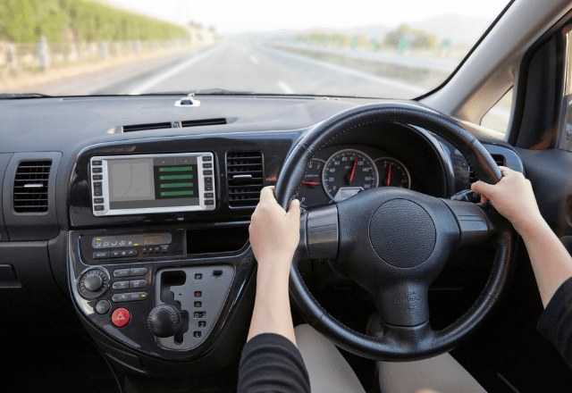 帰省帰り…「お義母さんの嫁いびりが辛い」と泣く妻を笑った結果⇒「降りて」SAで置き去りにされて―！？