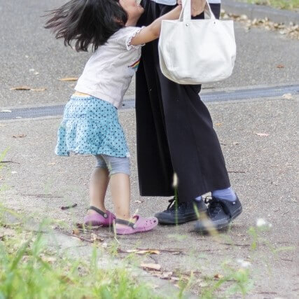 園生活ではどうしてる？「今やりたい！」「帰りたくない！」子どもの抑えられない欲求に困り果てた時の対処法