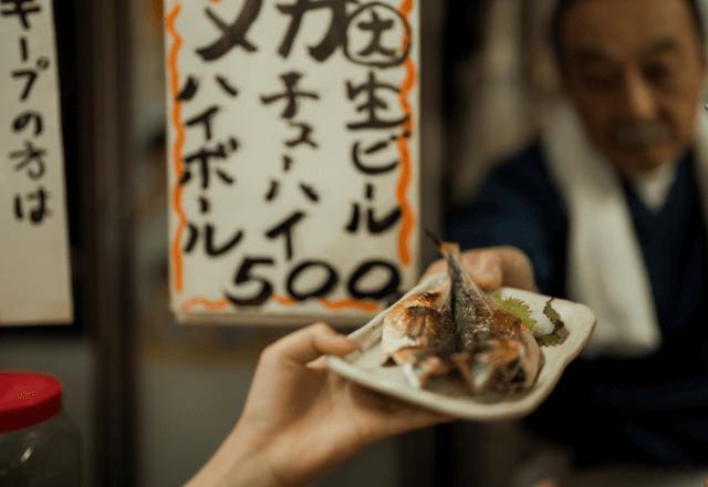 居酒屋で…「この値段、絶対おかしいですよね？」大将に確認した結果⇒「すんません…」突然涙して―！？