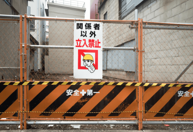 我が家に”無断駐車”するママ友が「空いてるんだからいいでしょ（笑）」というので、私物をすべて処分した結果