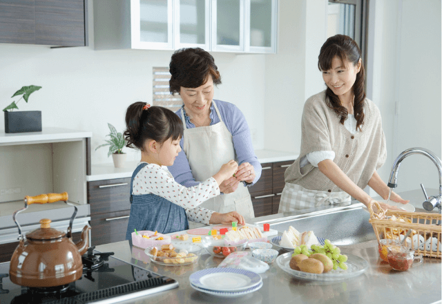食育に役立つ！子どもと作る安全で楽しい簡単レシピ4選