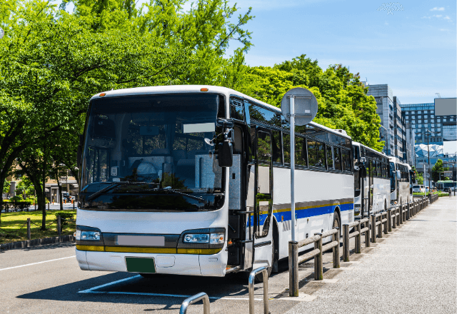 高速バスの停車駅で…「運転手さん待って！！」運転手が見逃した”重大なコト”に車内騒然…！？