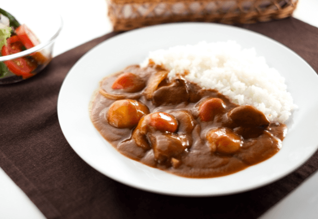 子どもが大きくなり…思い出の味のカレーを作ると「なんや、このカレー！」続けて放った”夫の一言”に妻、呆然…