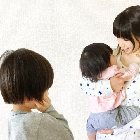 上の子のストレスサインを見逃さないで！ママパパができることやストレスの原因とは