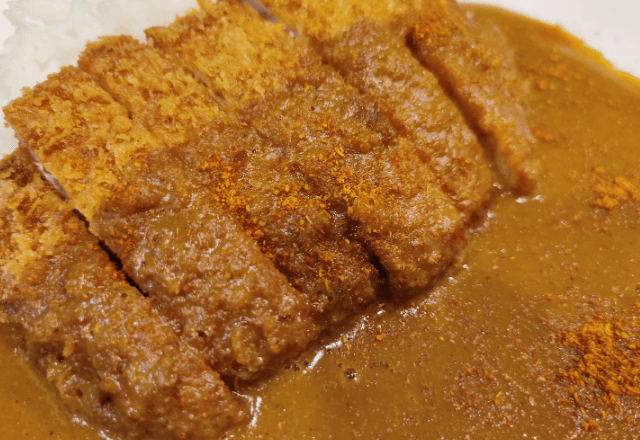 高熱で寝込む妻に…夫「はい、カツカレー買ってきた」妻「なんで？」直後⇒“衝撃の理由”に「はぁ？」