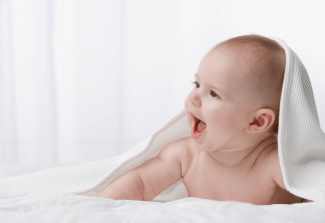 赤ちゃんが快適に過ごせる室温とは？季節ごとの室温管理と服装のポイント