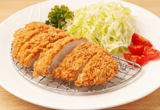 ボロボロの少女にタダでご馳走したトンカツ屋…しかし数日後⇒「この店を潰すね」店主「え？」