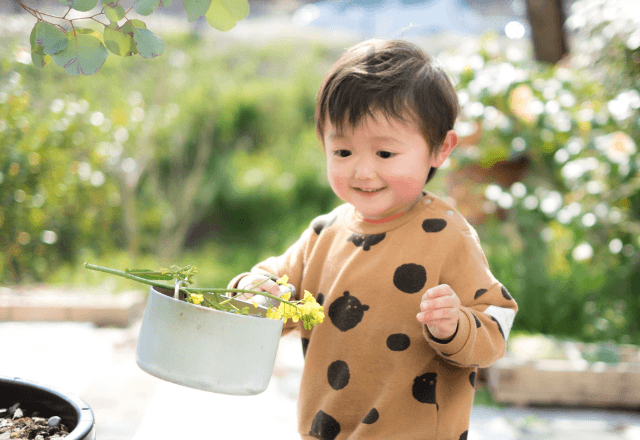 ごっこ遊びになじめないお子さんに不安なママへ｜想像力を育むイメージ遊びのヒント