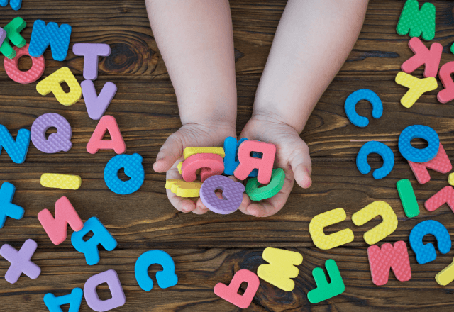 子どもの英語学習スタートガイド～適切な年齢と教室の選び方～