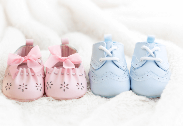 ファーストシューズとベビーシューズの違いは？正しい靴選びの基準