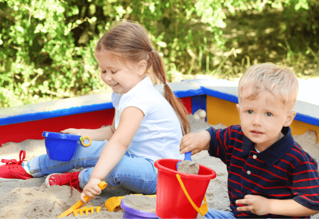 公園に行かなくてもOK！庭に砂場をDIYする作り方と費用