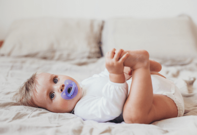 8ヶ月の赤ちゃんがスッと眠る！夜の寝かしつけをスムーズにするコツ