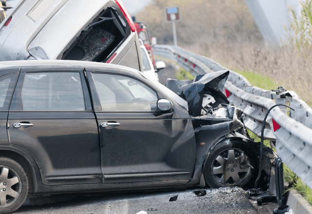 上司「お前の高級車で事故った！修理よろしく（笑）」俺「それ俺じゃないけど？」⇒真実を伝えた結果