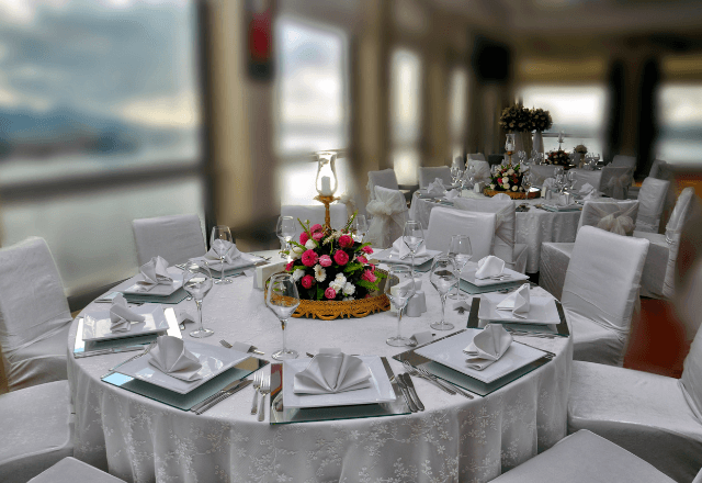 義妹の結婚式で…義妹「高卒は出てけ（笑）」私「本当にいいの？」直後⇒”全員”が帰宅したワケ