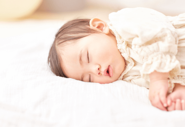生後10ヶ月の赤ちゃんへの寝かしつけ方・卒乳準備のアドバイス