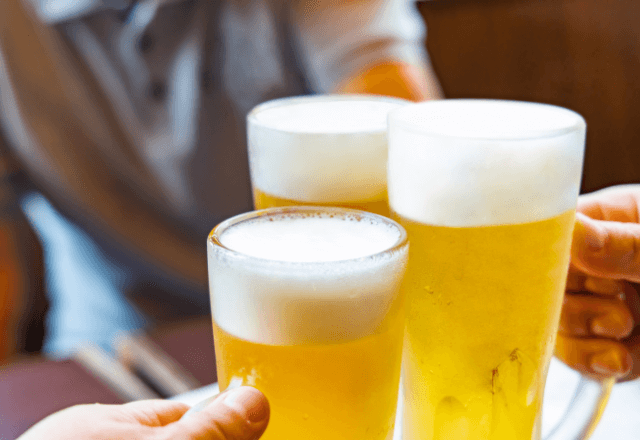 忘年会で…「私の席、無いの？」わざと”無視を続ける”幹事！？帰宅した結果⇒店員「お会計300万円です」幹事「へ？」