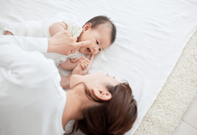 赤ちゃんの言葉はどう育つ？発達のステップと促す関わり方