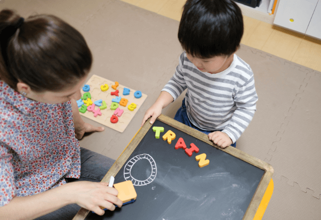 フォニックスってなに？おうちでできる“英語の音”の楽しい学び方