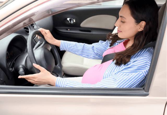 車用マタニティマークのメリットは？入手方法や駐車場のルールも解説！