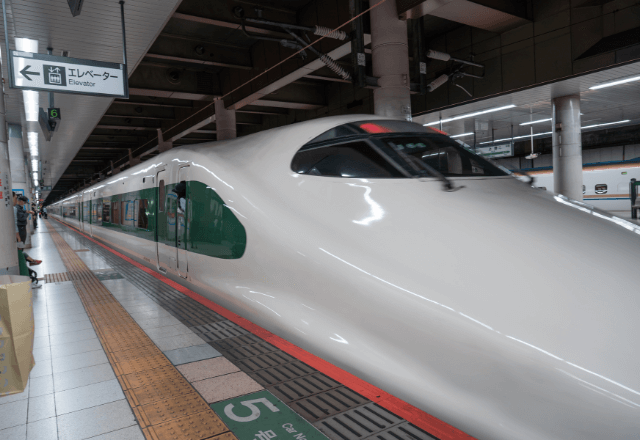 帰省前日…嫁「延期しようよ」夫「なんで？」無視して新幹線に乗ると⇒車掌「ご迷惑おかけしますが…」アナウンスに困惑