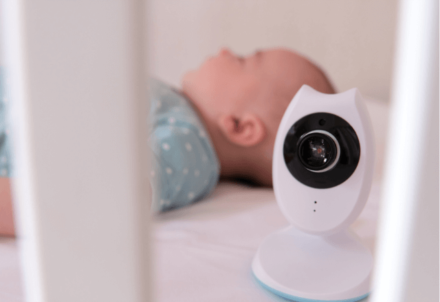 子どものお留守番がもっと安心に！見守りカメラの選び方と活用術