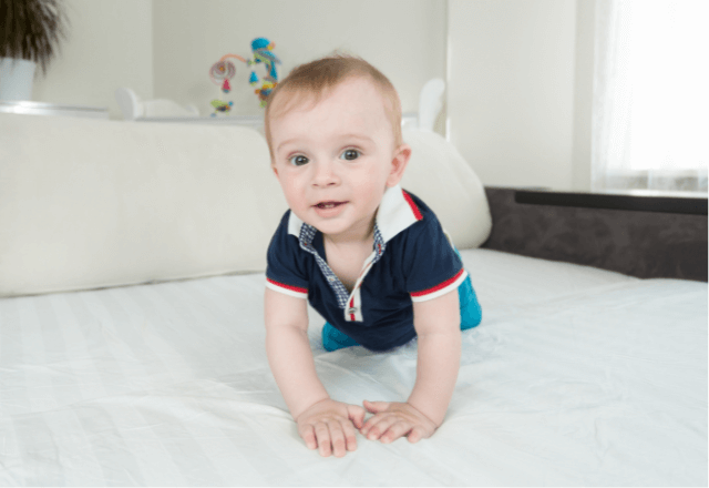 1歳児と楽しむ室内あそび｜体と心を育てるアイデア集