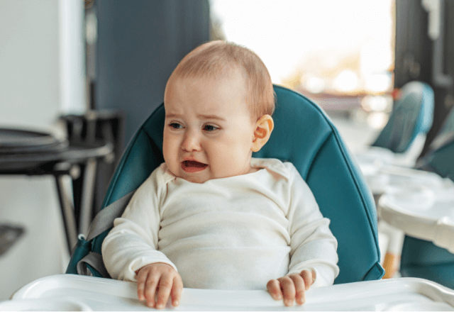ベビーチェアにクッションは必要？メリットや100均での作り方を紹介