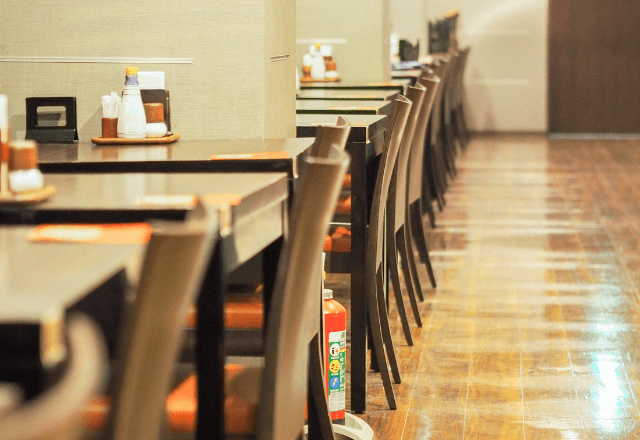 ファミレスで…私「離乳食あげても良いですか？」店員「どうぞ」しかし数分後⇒「お客様…」続く店員の言葉に「え…」