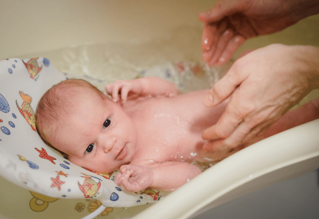 はじめての沐浴ガイド！必要なものや準備のコツを優しく解説
