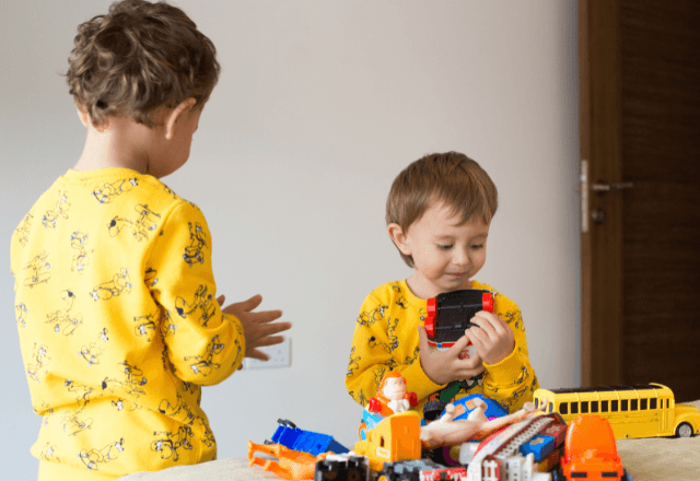 6畳の子ども部屋を2人で使う！快適な仕切りとレイアウトのコツ | おやこのへや