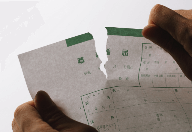 妻「宝くじ当たったから用済み、離婚して」夫「え、分かった…」離婚して数日後⇒妻の”本当の目的”に気付いて復讐開始！