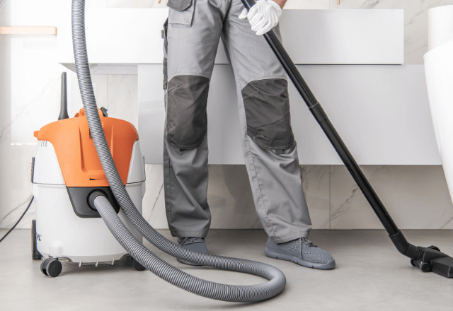 ビルのオーナー「貧乏作業員は出てけ！」俺「はーい」後日⇒【俺の正体】に気づいて顔面蒼白