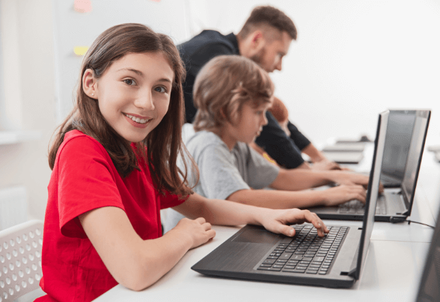 未来を拓く力！小学校で始まるプログラミング的思考の育て方