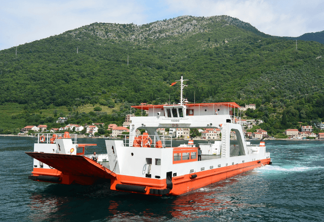 一人旅で…初対面の島民「どこ行くの?」私「農園に…」話が弾んだ直後⇒「本当に!?」奇跡の出会いに涙…