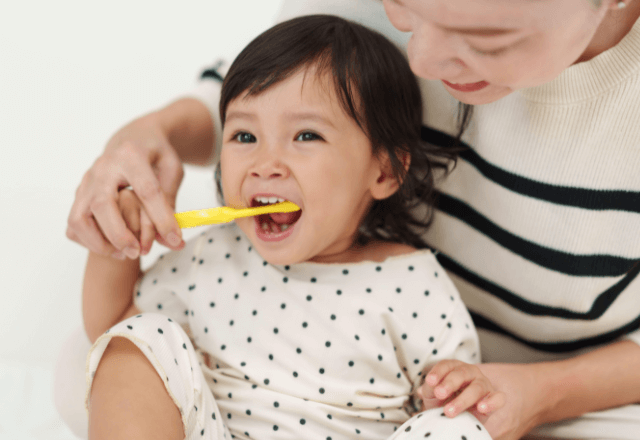 子どもの歯磨き戦争に終止符！​笑顔で歯磨きをするためのおやこの工夫